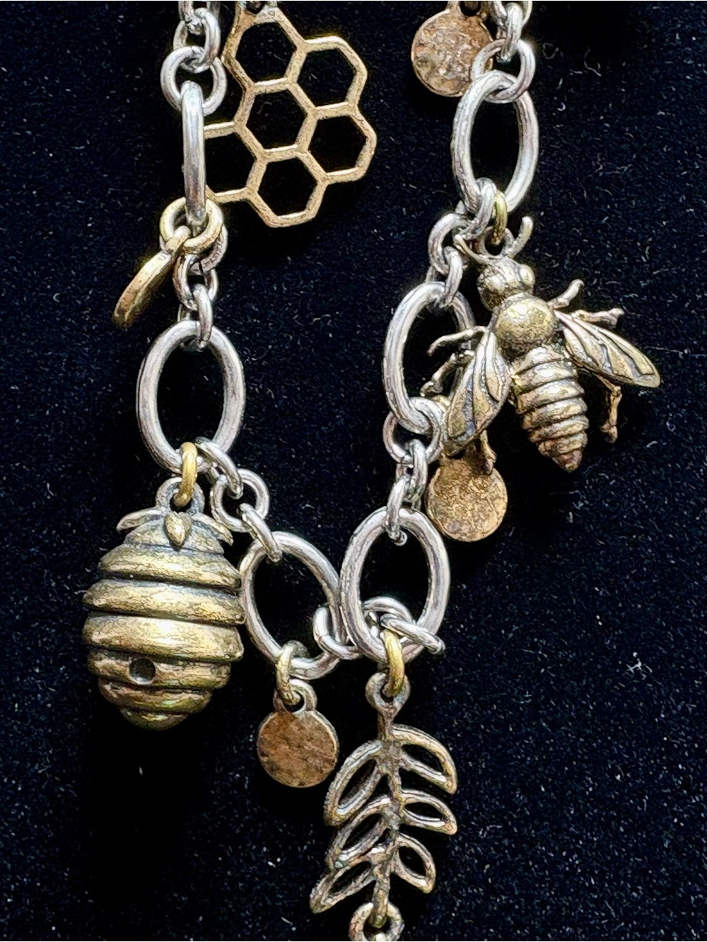 Lucky Brand Bee & Honeycomb Charm Bracelet-Beautiful Construction. Adorable! - Picture 5 of 15